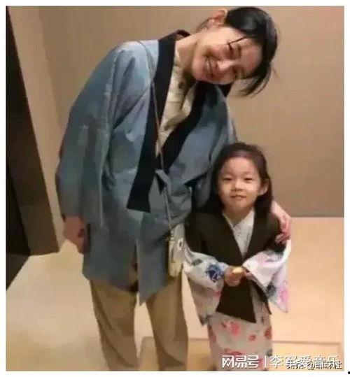 娱乐圈黑料司机吃瓜,司机成吃瓜群众,揭秘明星幕后真相